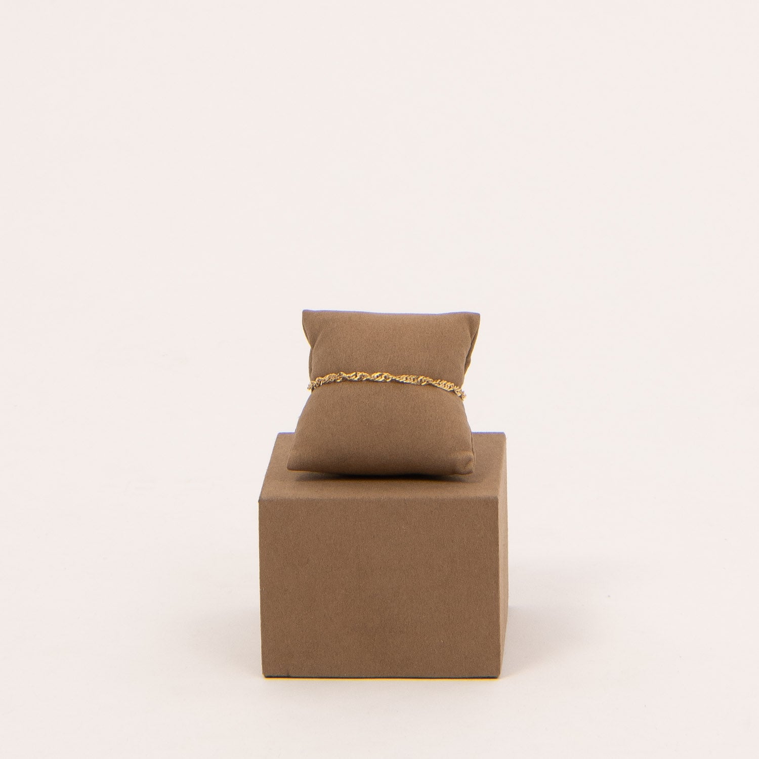 DETAIL246882